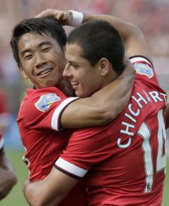Kagawa e Hernandez (Getty Images)