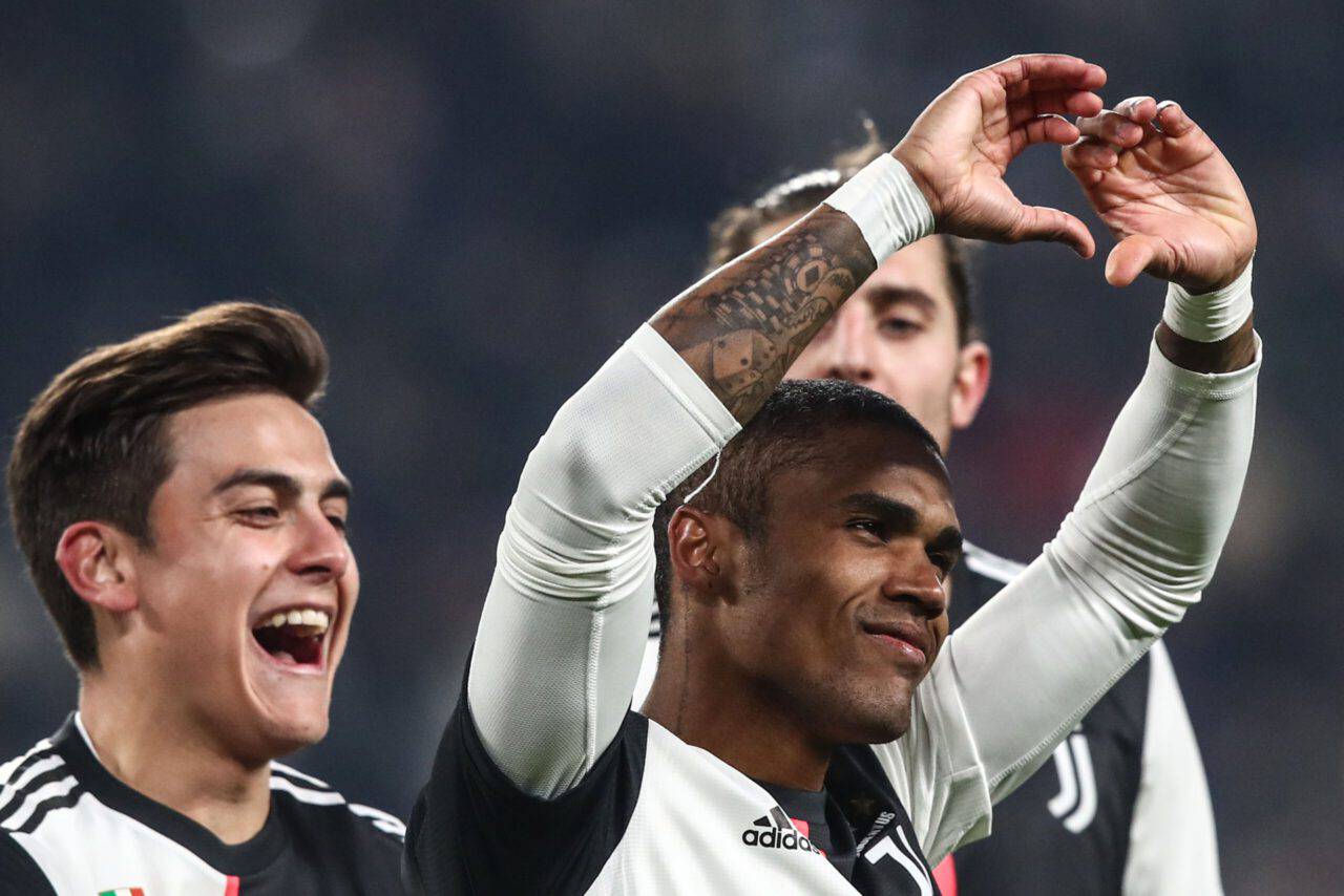 DOUGLAS COSTA 