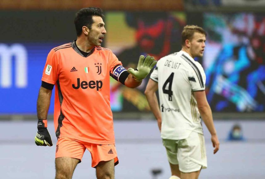 Calciomercato Juventus, assalto a Mirante per il post Buffon | Lo scenario
