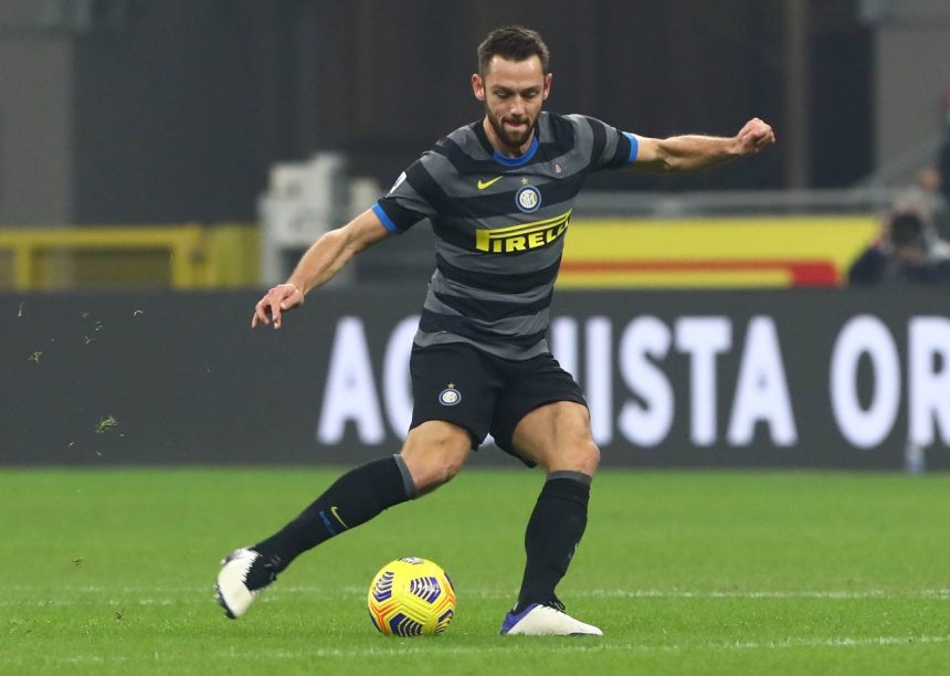 Calciomercato Inter, rinnovo bloccato per de Vrij | Occhio alla Juventus