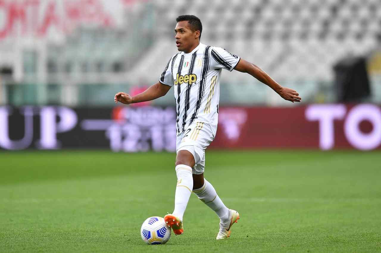 Juventus Alex Sandro Shaw Euro 2020 Manchester United