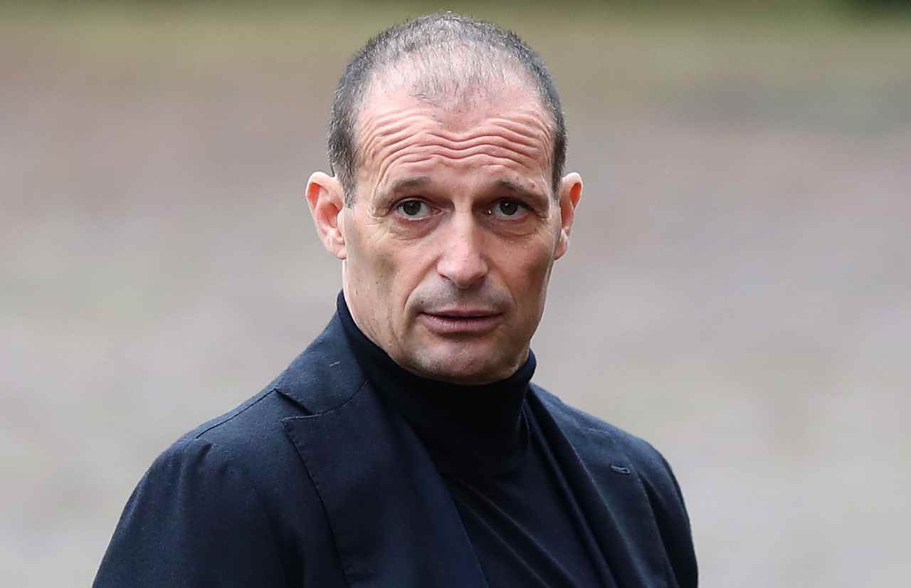 Calciomercato Roma, Sarri sfida Allegri | Porta Milik: via la punta