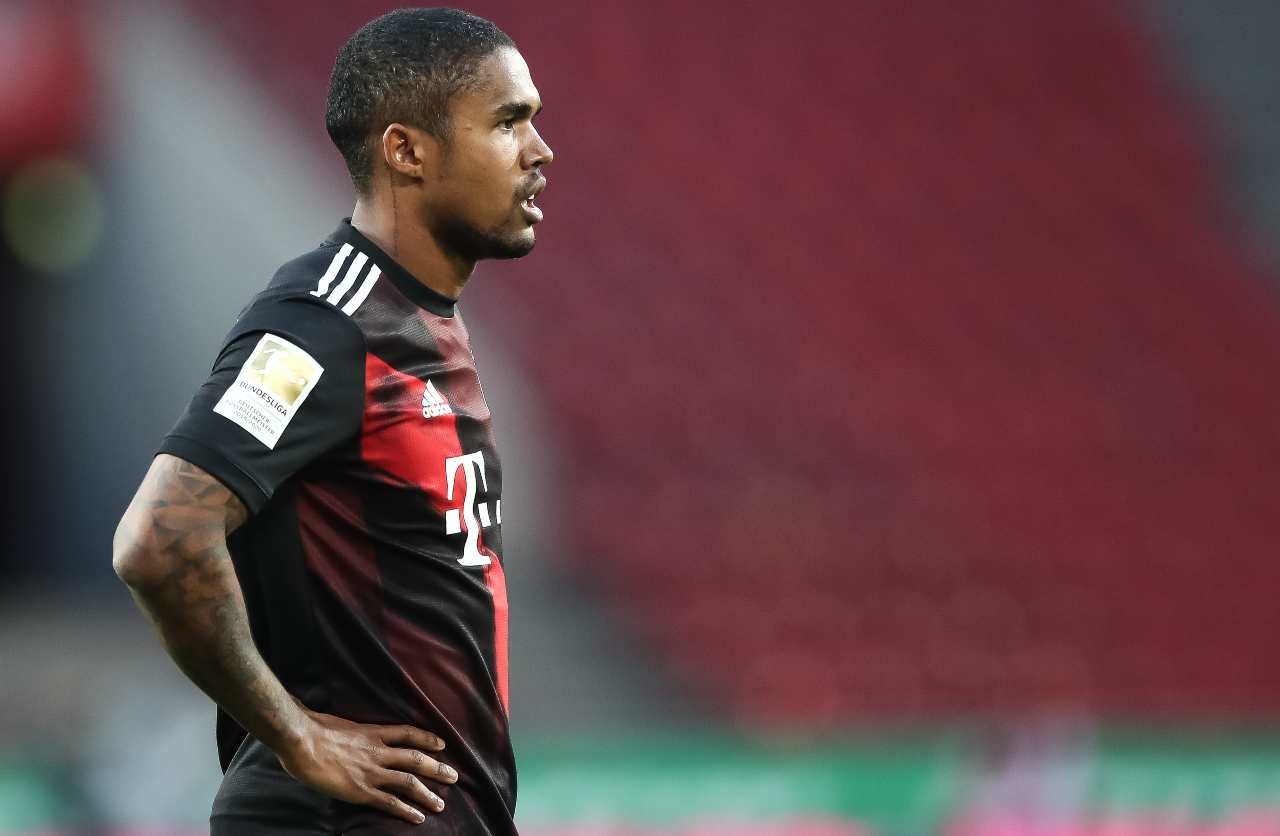 Douglas Costa