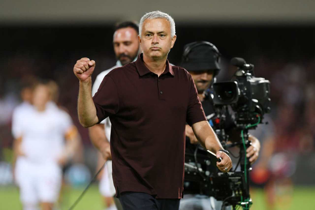 Mourinho attacca l'arbitro