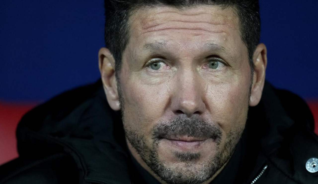 Diego Simeone pensieroso
