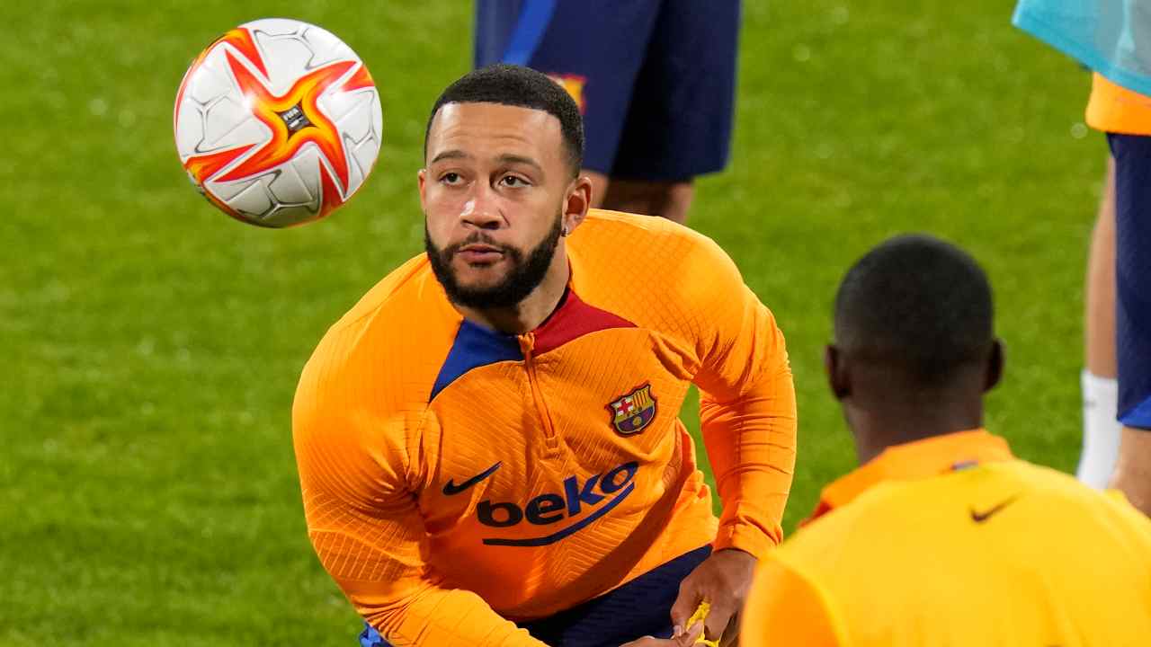 Depay Barcellona Juventus Lione