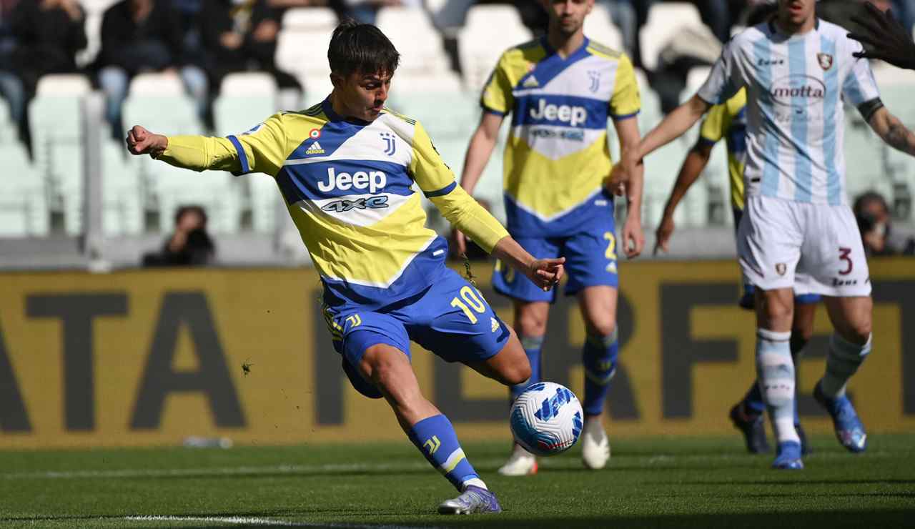 Paulo Dybala in azione