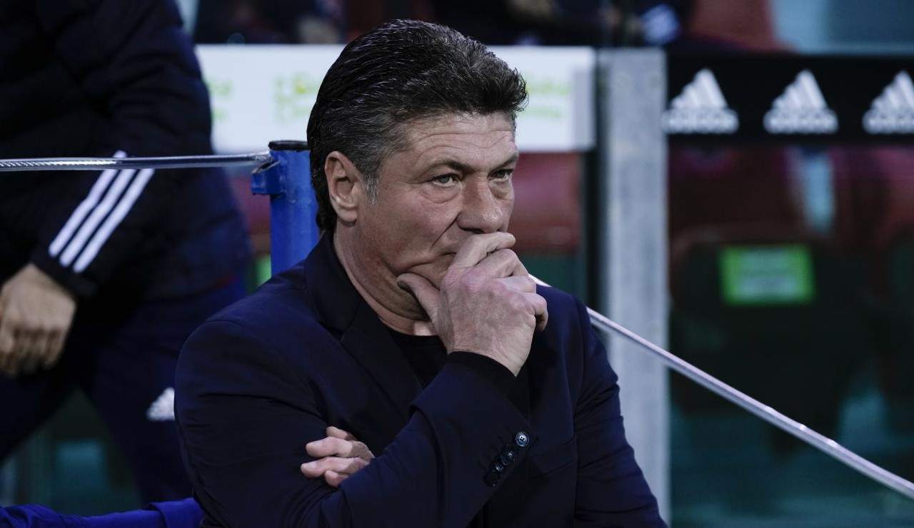 Walter Mazzarri pensieroso