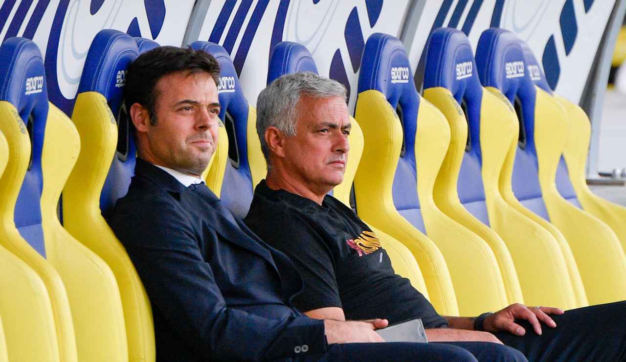 Tiago Pinto e Jose Mourinho in panchina