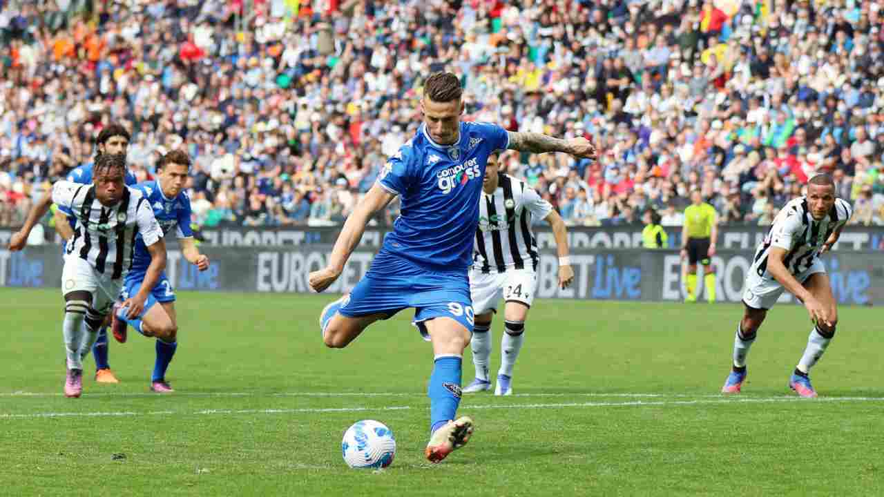 Andrea Pinamonti con la maglia dell'Empoli