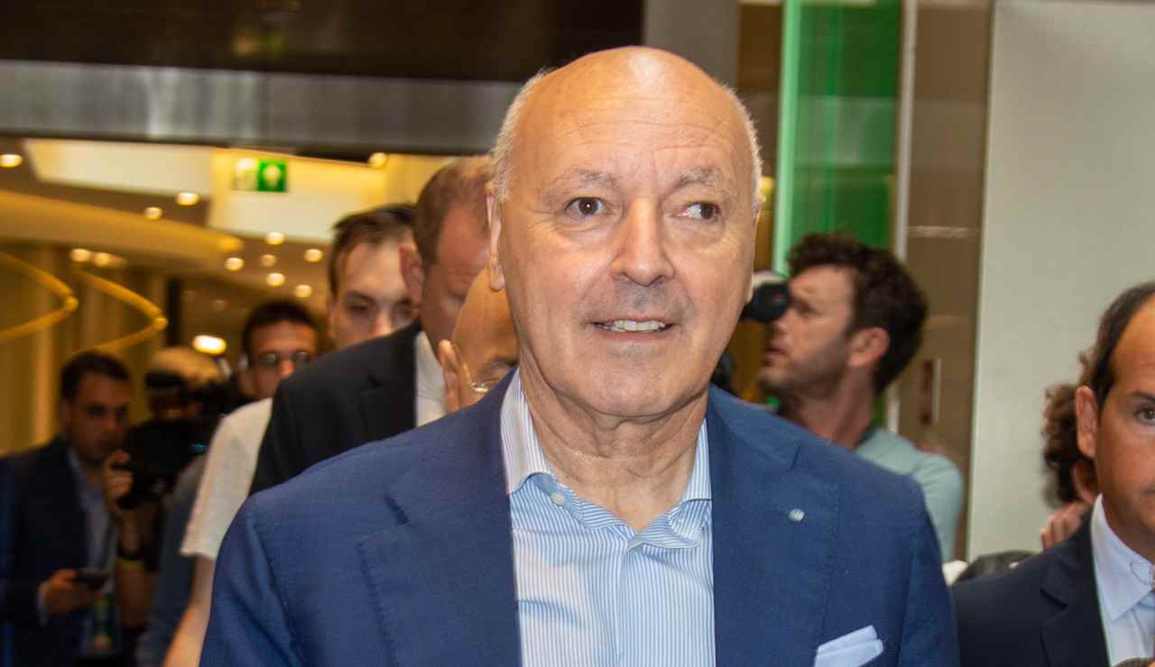 Giuseppe Marotta sorridente