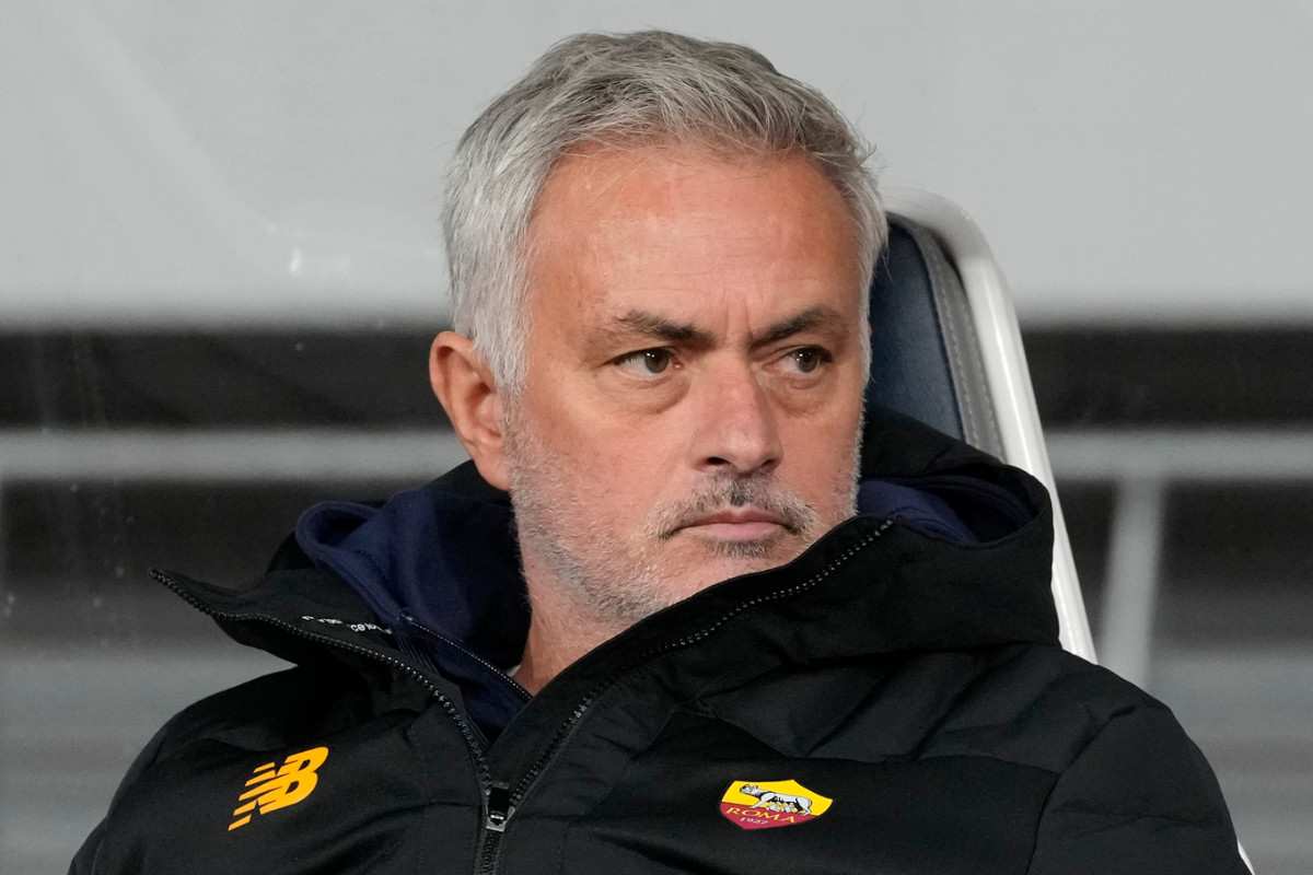 Jose Mourinho perplesso