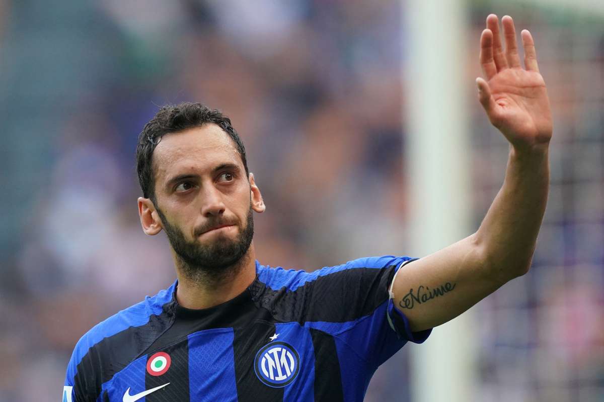 Inter, addio Calhanoglu