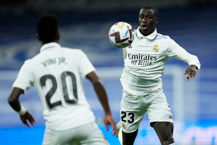 Mendy per Vlahovic: il Real Madrid ci prova