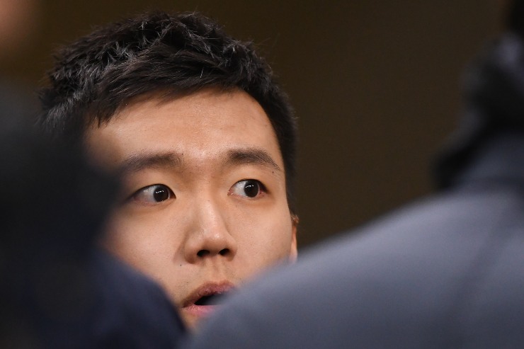 Festa sull'Inter: "Zhang ha deciso di cederla a prezzo altissimo"
