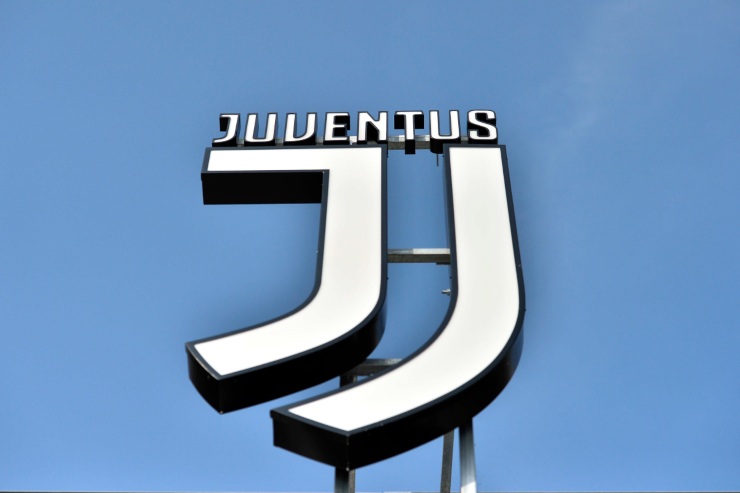 Focolari sulla Juventus: "Difficilmente giocherà in Serie A il prossimo anno"