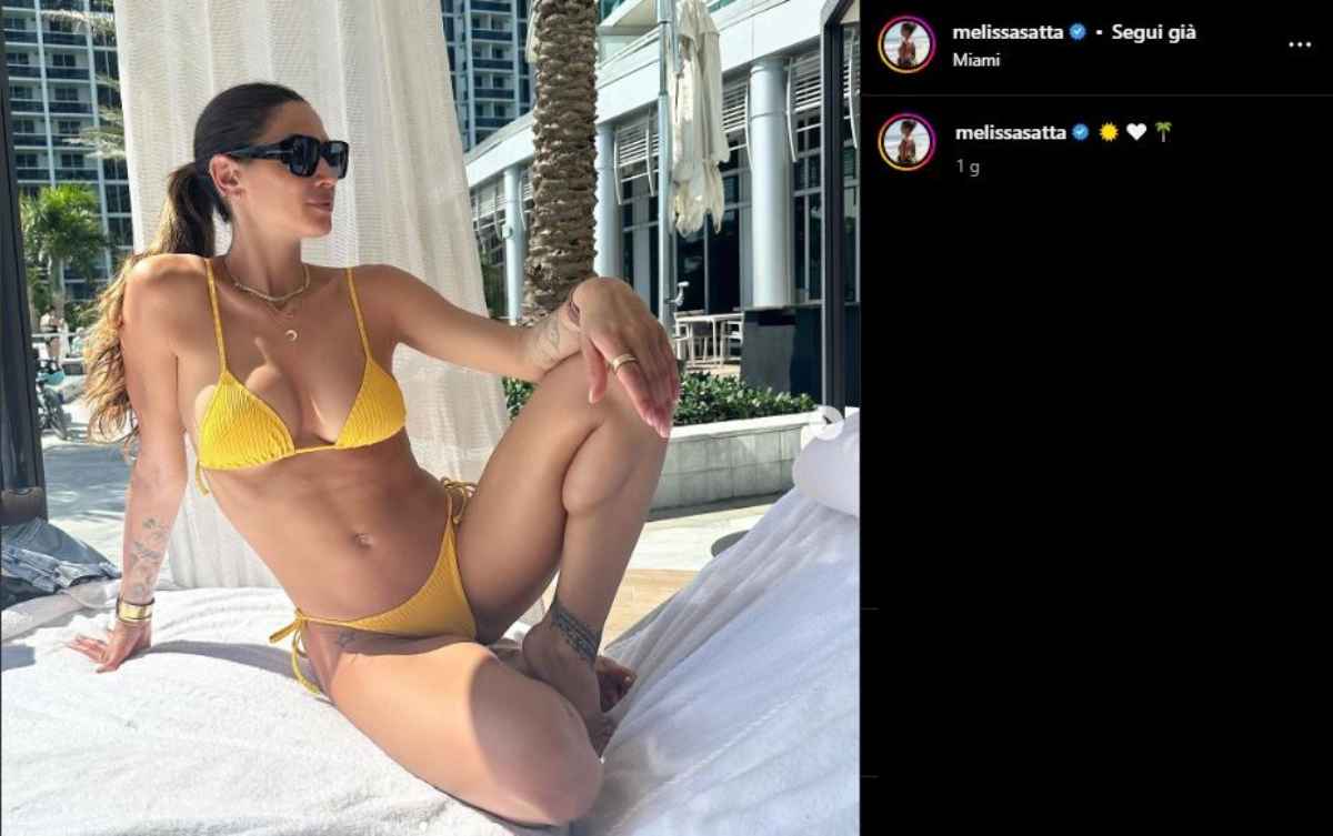 Melissa Satta, foto pazzesca in bikini