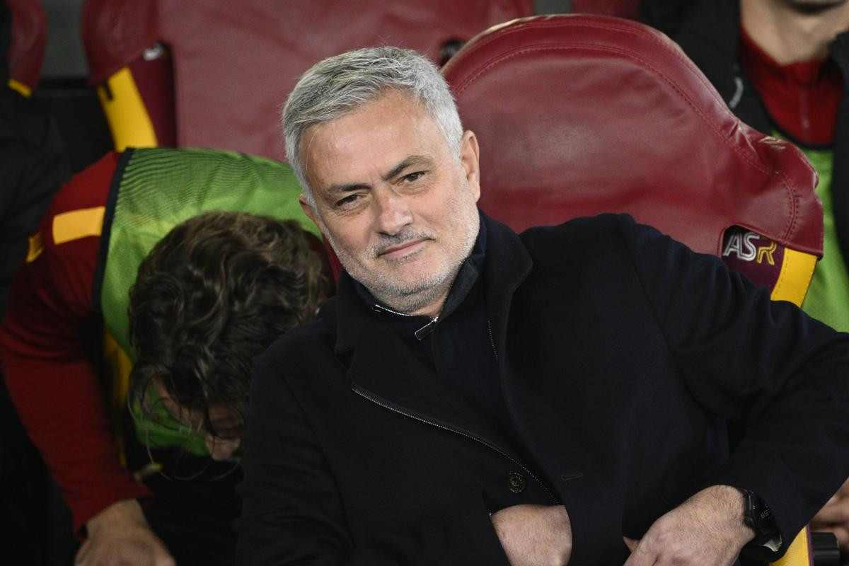 Jose Mourinho potrebbe tornafe all'Inter: fissato il budget di mercato