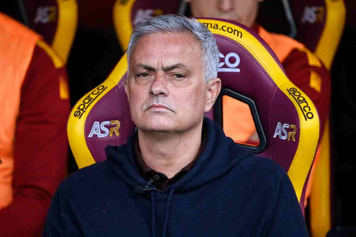 Mourinho deve rinunciare al portiere 