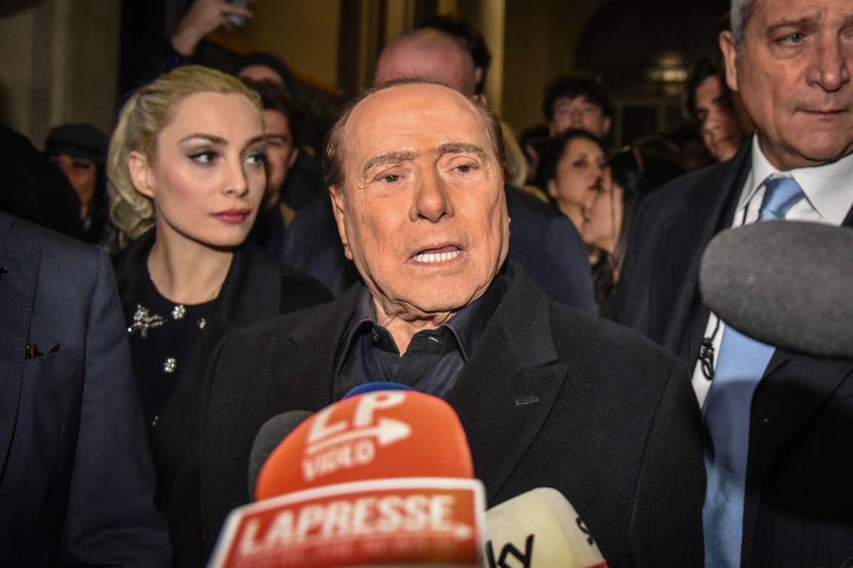 Nuovo scandolo travolge Berlusconi