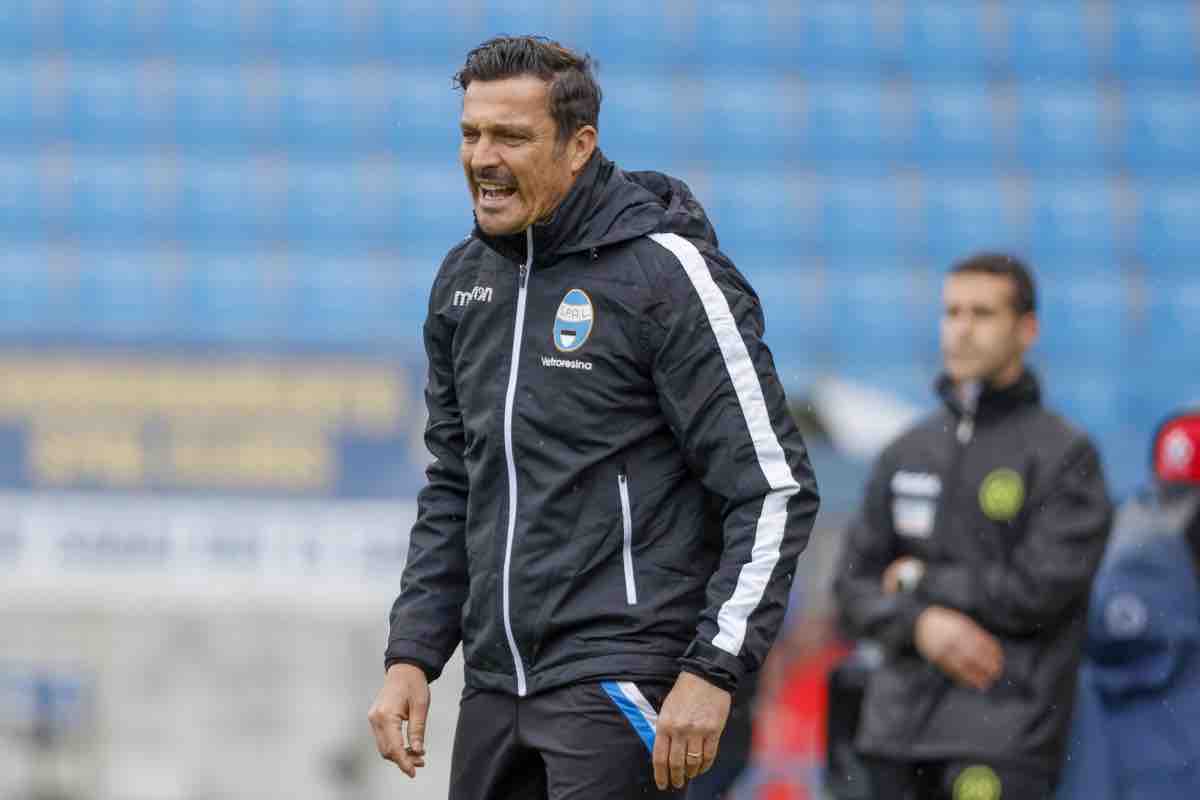 Massimo Oddo dà indicazioni