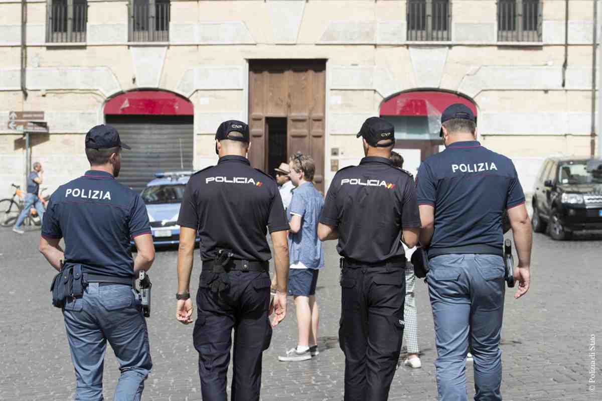 Tragedia nel mondo del calcio, ore di disperate ricerche in un fiume