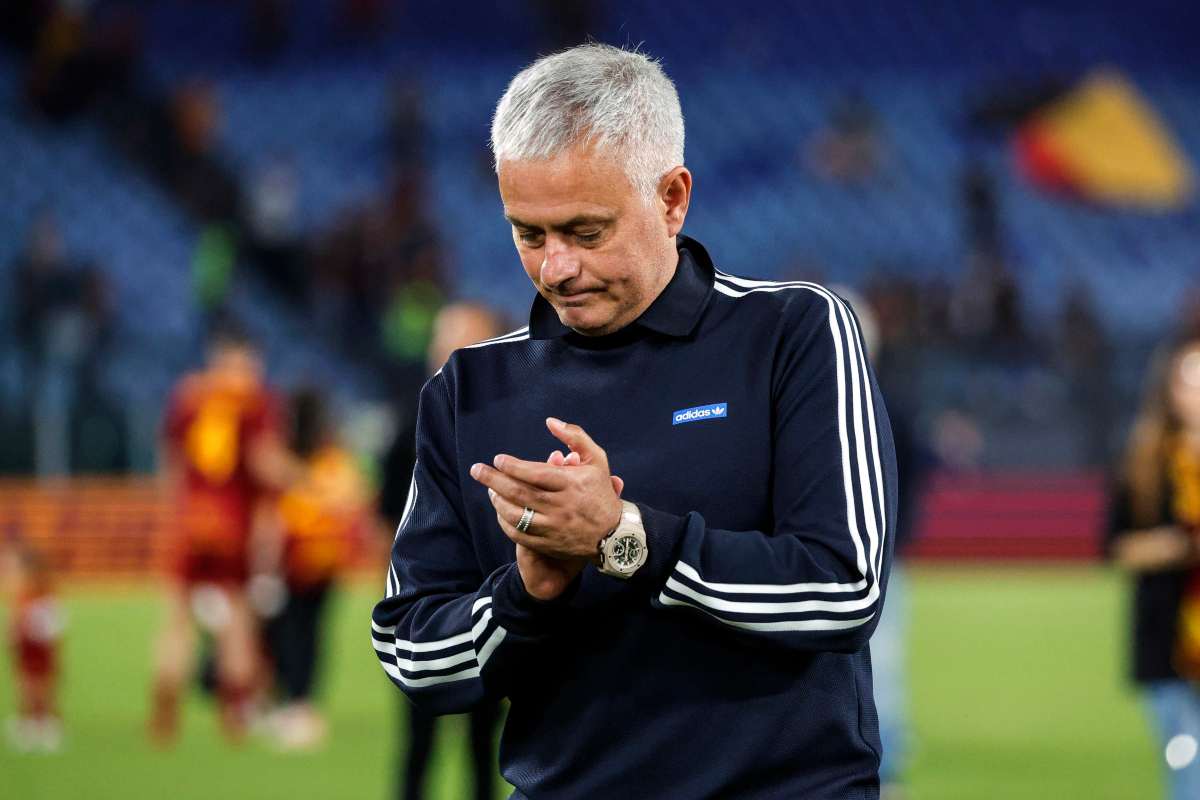 Mourinho, è finita: la decisione del tecnico