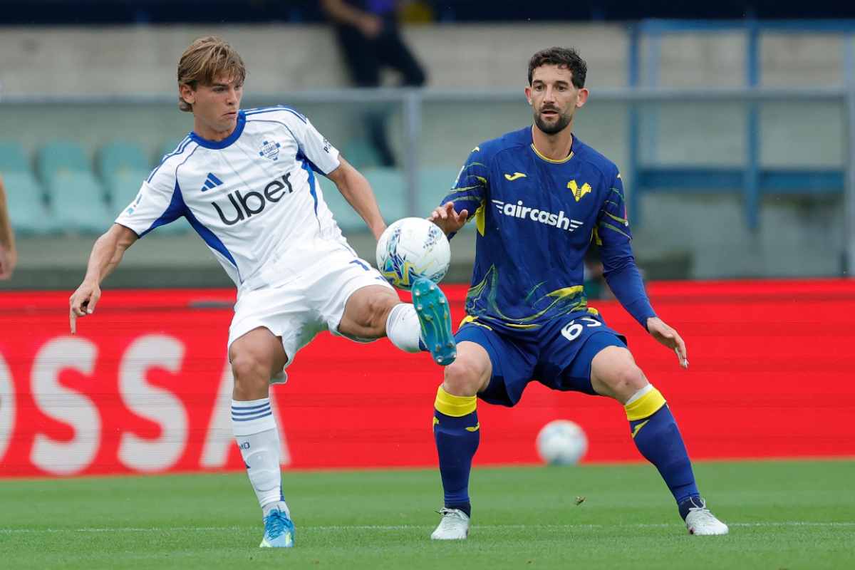 Nico Paz in azione