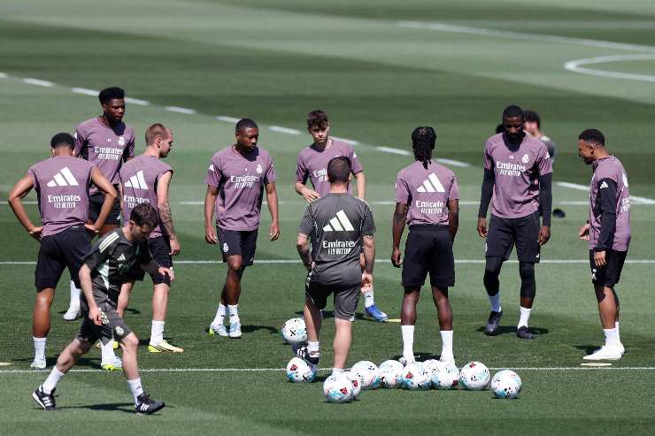 Il Real Madrid impegnato in un allenamento