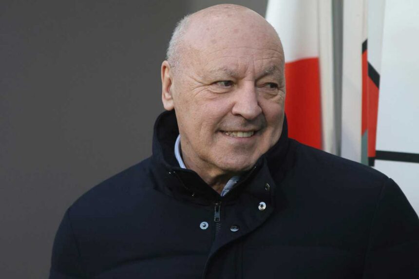 Giuseppe Marotta sorride