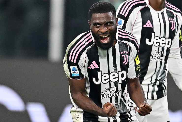 Jeremie Boga esulta dopo un gol