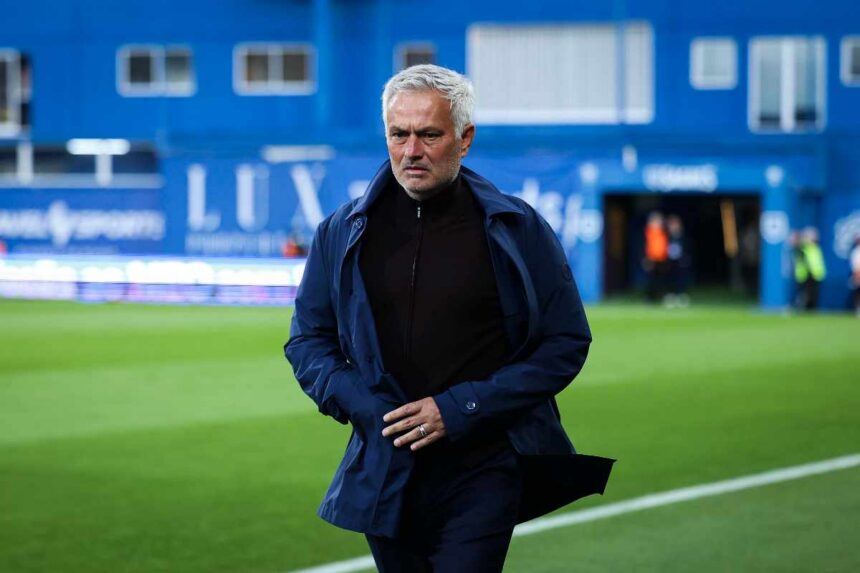 José Mourinho in primo piano